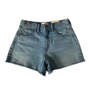 Universal Thread Womens Size 4 90s Cutoff Stretch Jean Shorts Light Wash NWT